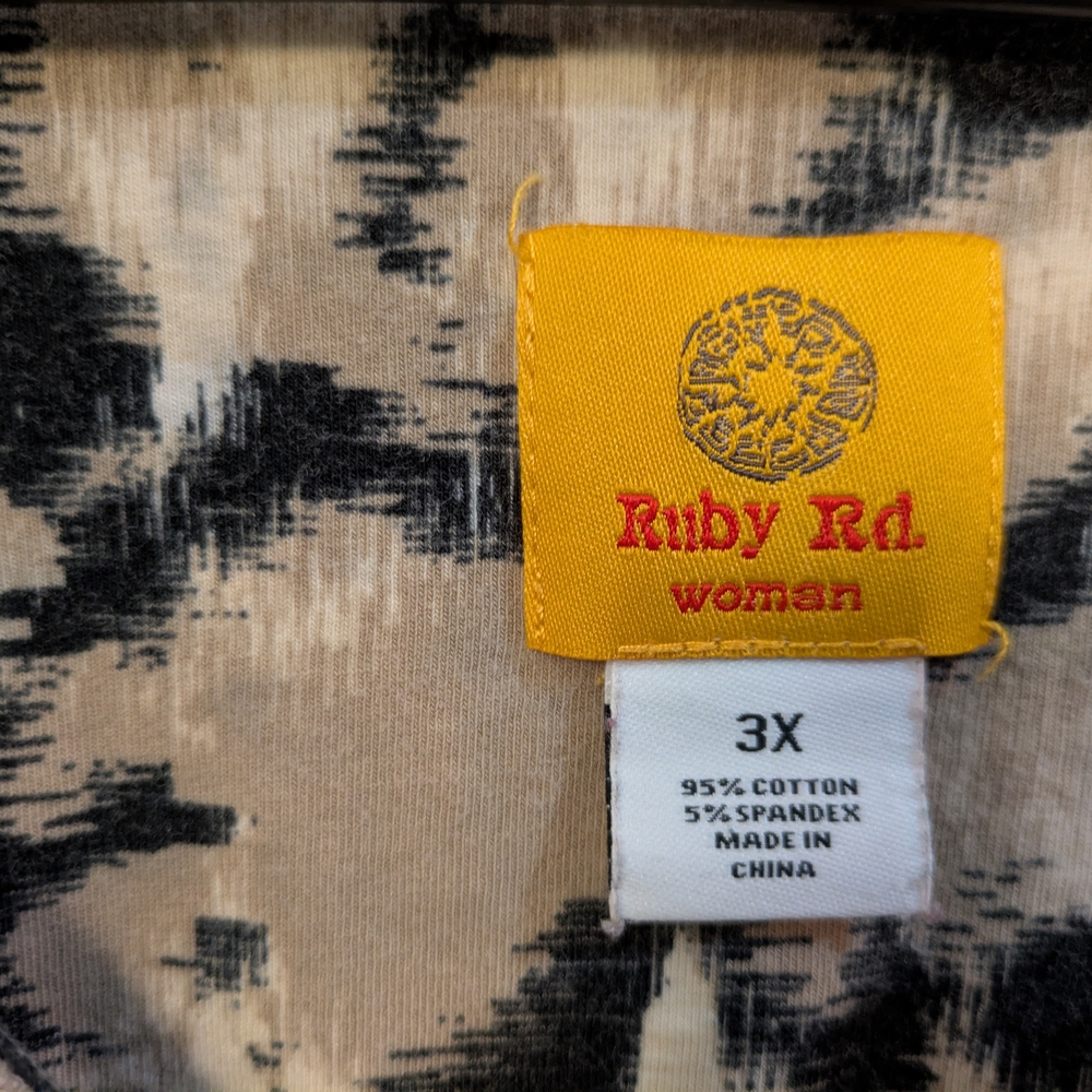 Ruby Rd. Black and Cream Patterned Blouse - image 4